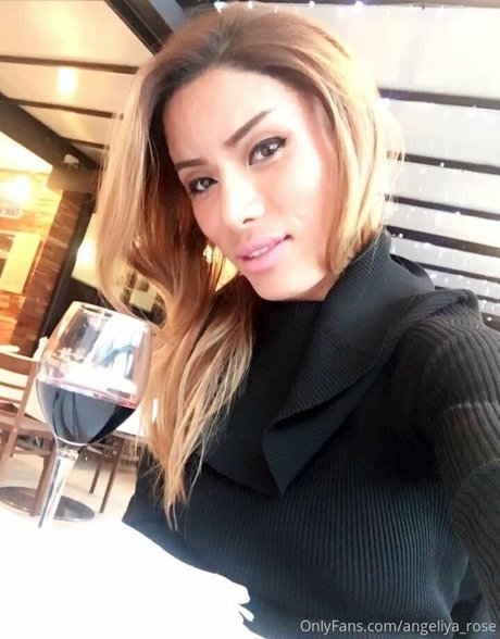 angeliya rose onlyfans model photo