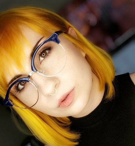 daxanais nude onlyfans pics