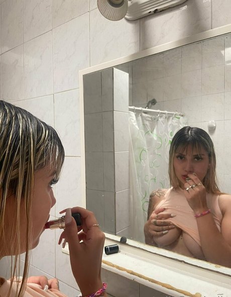 milaflorabella onlyfans exposed