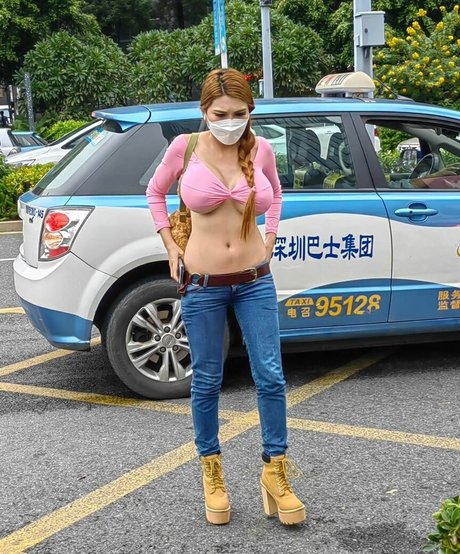 SexyCyborg onlyfans picture