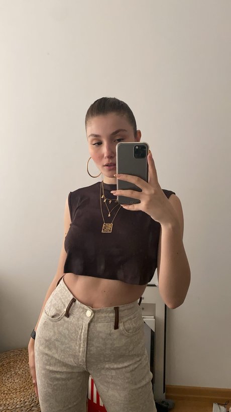 Ilayda Akdogan onlyfans nudes leak