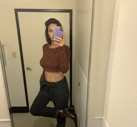 Geo Antoinette tits onlyfans