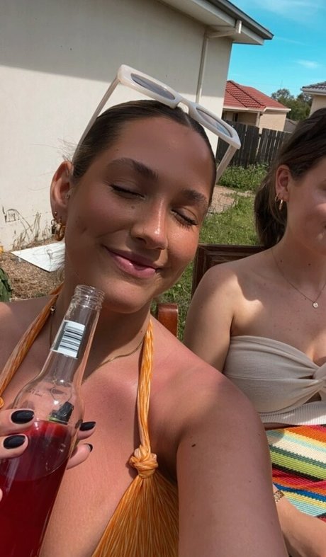 Ariel D only fans pictures