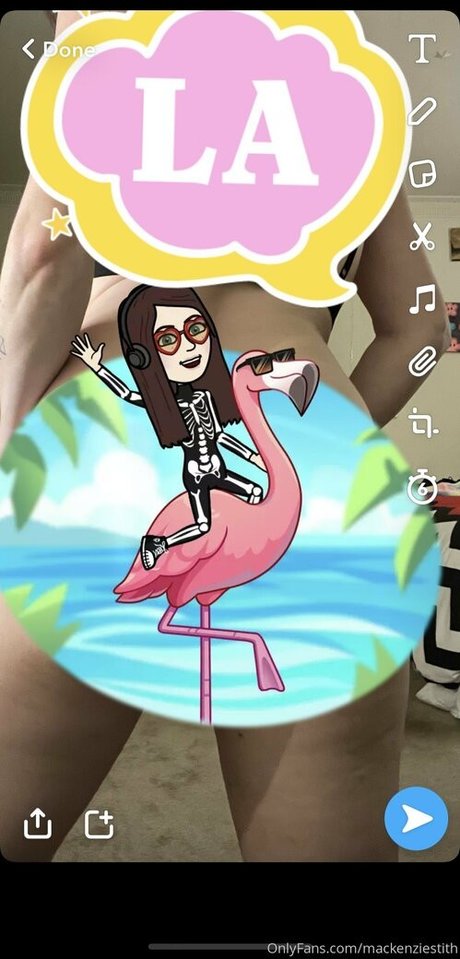 mackenziestith onlyfans tits