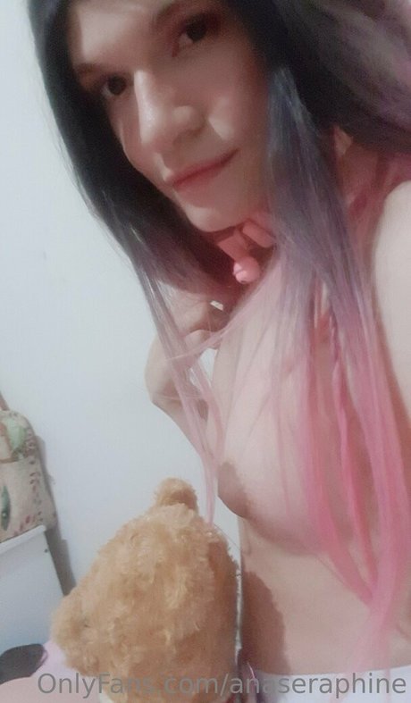 anaseraphine onlyfans creator