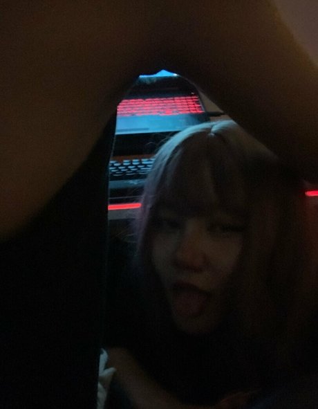 vampireneee onlyfans nude tits