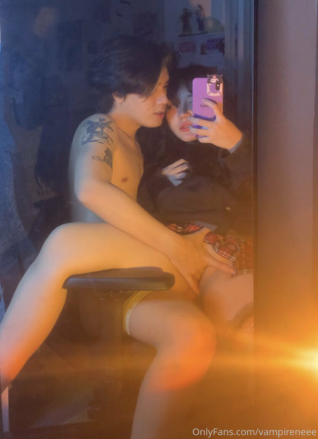 vampireneee onlyfans nude