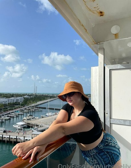 urbabelily nude only fans leaks