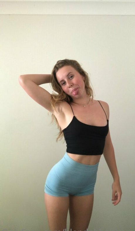 blondebhabiexx nude onlyfans pics