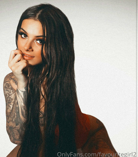 favouritegirl2 leaked only fans