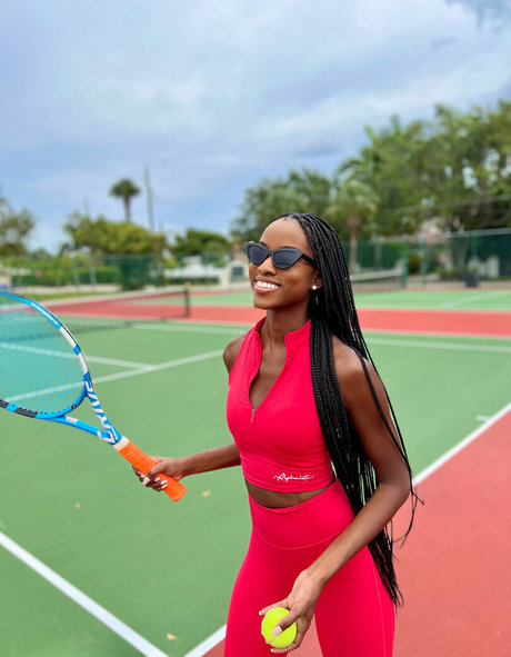 onlybombshell onlyfans leaj