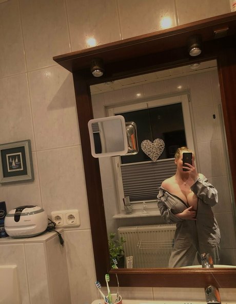 emiliaaverie onlyfans free