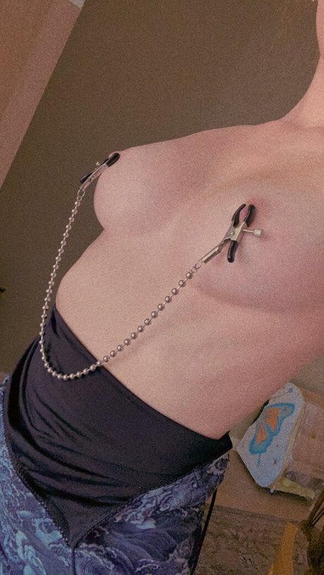 Docile Moth onlyfans creator