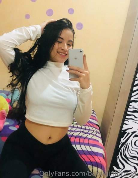 babygirlluna12 onlyfans star