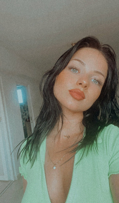 yourgoddess4ever nude onlyfans leaked