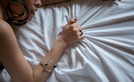 insta paolinafree onlyfans star