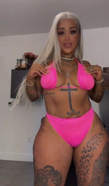 Donna Lombardi onlyfans nude pics