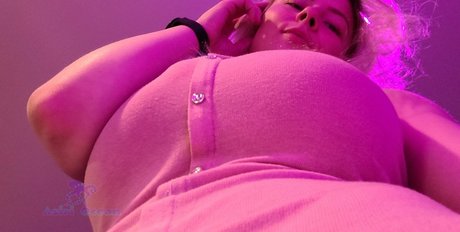 Asiri Ocean onlyfans ass