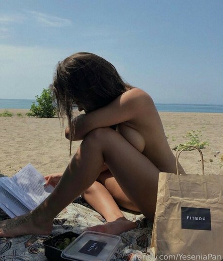 YeseniaPan porn onlyfans