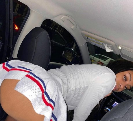 Lagloinski only fans xxx