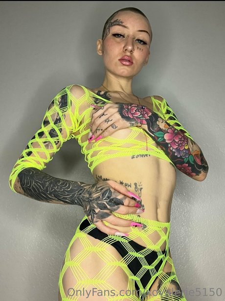 xovalerie only fans pic