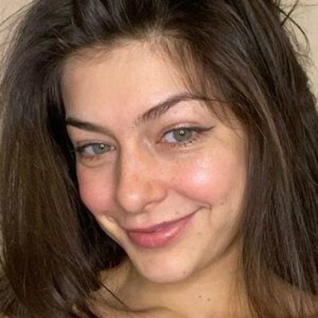 ljtheg0 onlyfans nude tits