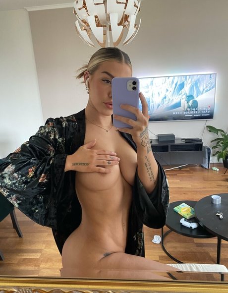 maddech onlyfans nude porn