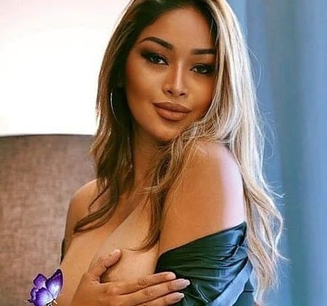 emmysuksomdan naked on onlyfans