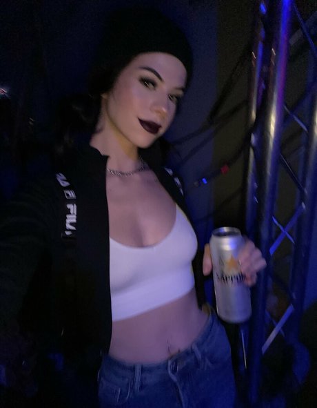 ellathrasher onlyfans leaj