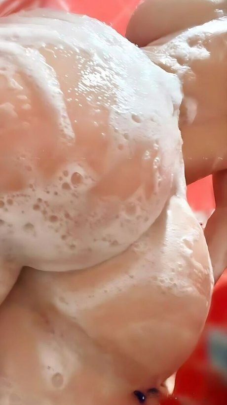 ThinkValeria leaked onlyfans.