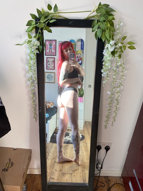 Foxxtailz onlyfans creator