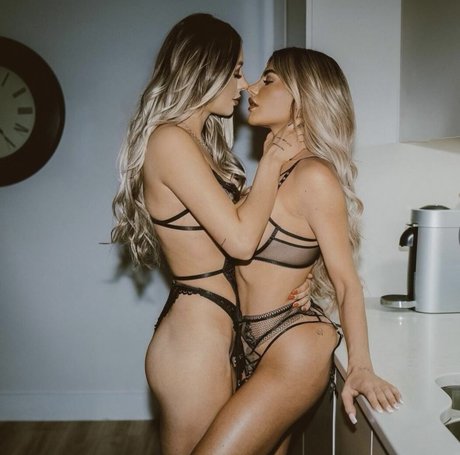 Megan Barton Hanson onlyfans naked pics