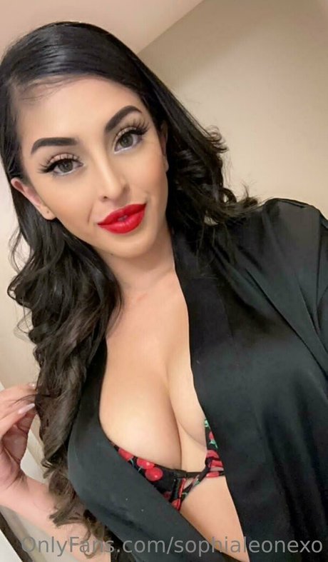 Sophia Leone onlyfans picture