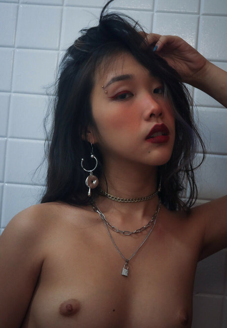 Aloebambi nudes onlyfans leaked