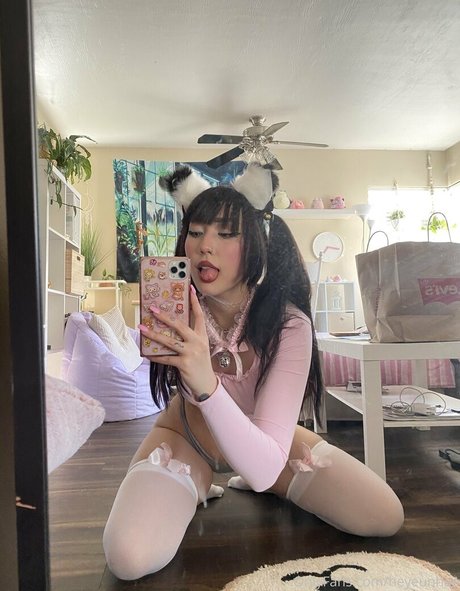 Heyeunhae onlyfans striptease