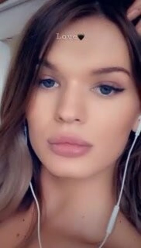 Naomi Anderson onlyfans mega