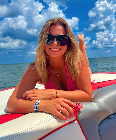 SamanthaSvoboda onlyfans nude porn