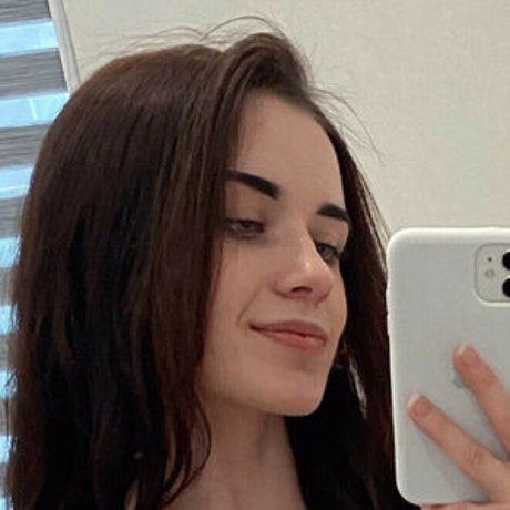 Anya Desyatnikova onlyfans public photos