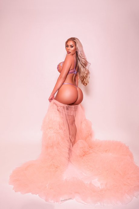 Luxiboo porn onlyfans