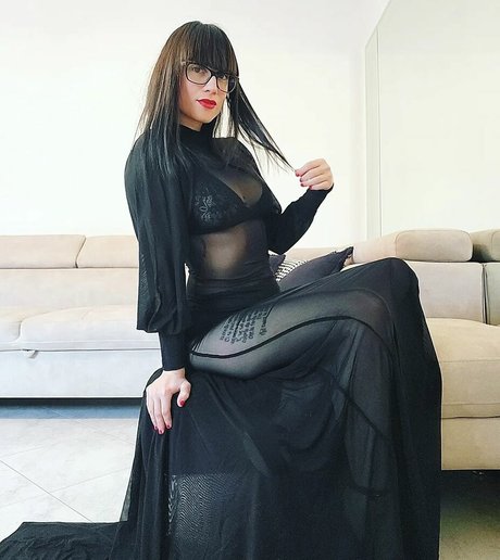 ledmad onlyfans model