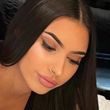 Halleyoungg onlyfans free