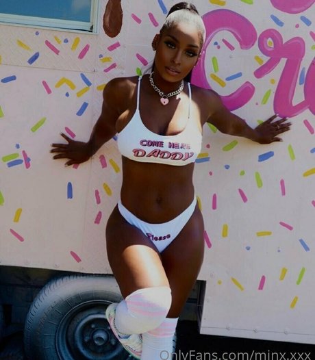 Minx XXX nude onlyfans pics