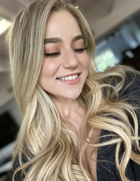 Blake Blossom onlyfans x