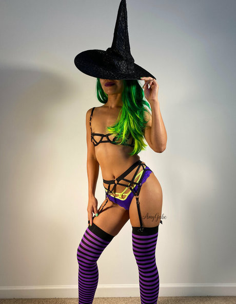 AmyGabe onlyfans leaked pictures