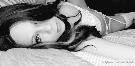 novahknight onlyfans nude photos