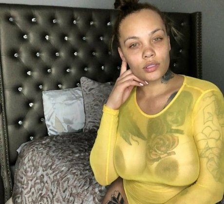 SaraGold onlyfans leaked porn