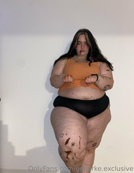 perla exclusive onlyfans model