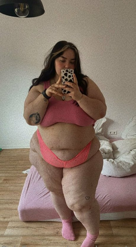 perla exclusive sextape onlyfans