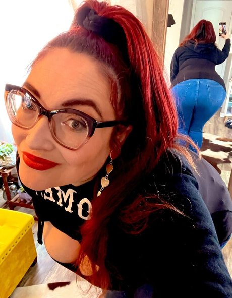 Allie Wayne leaked onlyfans pics