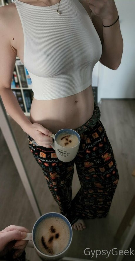 gypsygeek thesanctuary topless onlyfans